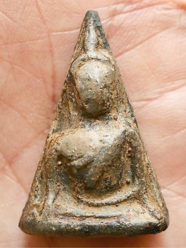 พระนางพญา พิษณุโลก พิมพ์อกนูนใหญ่...เก่า เนื้อจัดสุดๆๆ 7