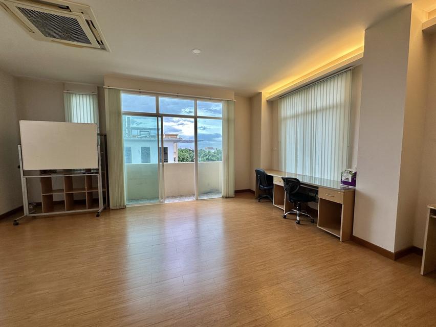 🏢 ขายโฮมออฟฟิศ 3.5 ชั้น 84.7 ตร.ว. หลังใหญ่ พร้อมใช้ 📍 โครงการปรีชา ราม 3 ถนนราษฎร์พัฒนา เขตลาดกระบัง กรุงเทพฯ 8