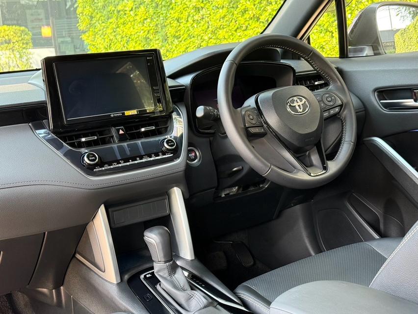 2023 TOYOTA CROSS GR SPORT รถมือเดียวออกป้ายแดง สภาพป้ายแดง รถวิ่งน้อย เข้าศูนย์ทุกระยะ ไม่เคยมีอุบัติเหตุครับ 13