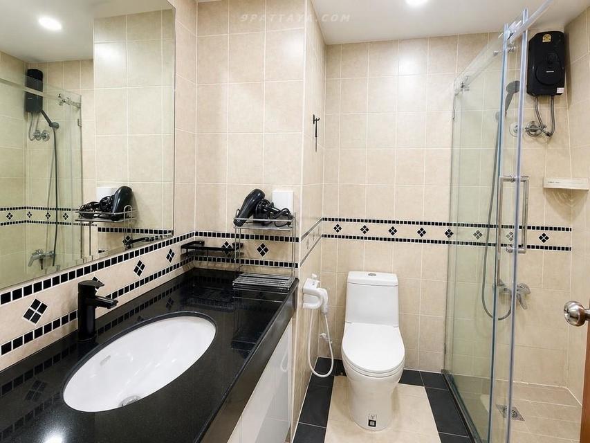 For Rent — 2-Bedroom Condo at Royal Hill Resort, Thappraya RoadSpacious condo for rent at Royal Hill Resort, Building B, located on Thappraya Road. 14
