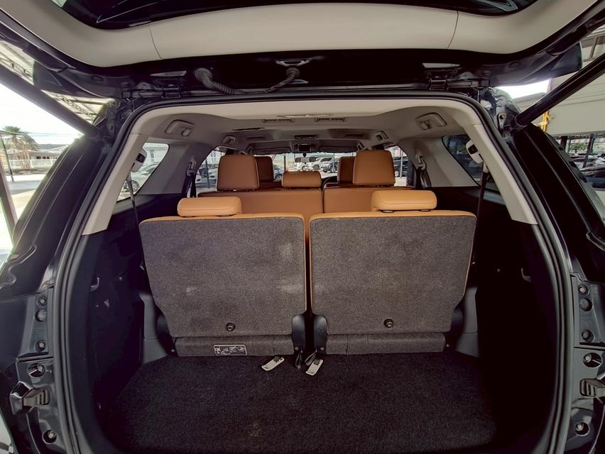 รถยนต์มือสองพร้อมใช้งาน 16