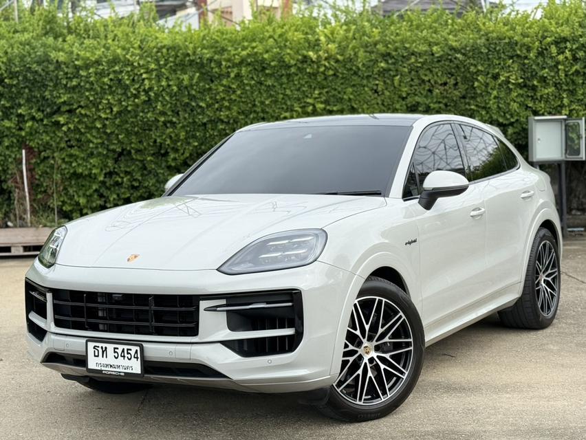 Porsche Cayenne E-Hybrid Coupe ปี2024 9