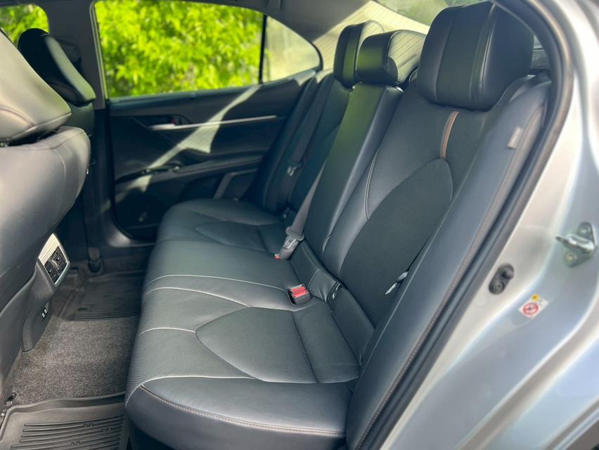 2019 Toyota camry​2.5 HV Premium รถบ้าน ไมล์น้อย 9