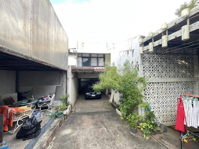 PP454 ขายบ้านเดี่ยว ย่านสุขุมวิท71 ปรีดีพนมยงค์ 26 ขายตามสภาพ เหมาะซื้อลงทุนรีโนเวทขายและปล่อยเช่า ทำเลยดี เดินทางสะดวก 4