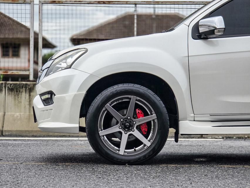 (แจ้งรหัสรถ PJP2378) ISUZU MU-X 3.0 DVD AT 2014 จดปี 2015 รูปย่อยที่ 4