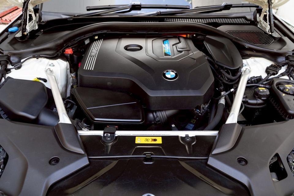 BMW 530e Elite LCI G30 yr. 2022 รูปที่ 15