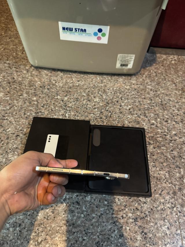 ขายๆๆๆถูกSamsungFold5 512กิ๊กRam12สีใหม่หายาก Cream ยกกล่องอีมี่ตรงสูนTrueสภาพสวยการใช้งานดีเยี่ยมทุกๆฟังชั่นเครื่องรีสโตได้ตลอดไม่มีติดแอคเค้าใดๆคับ 4