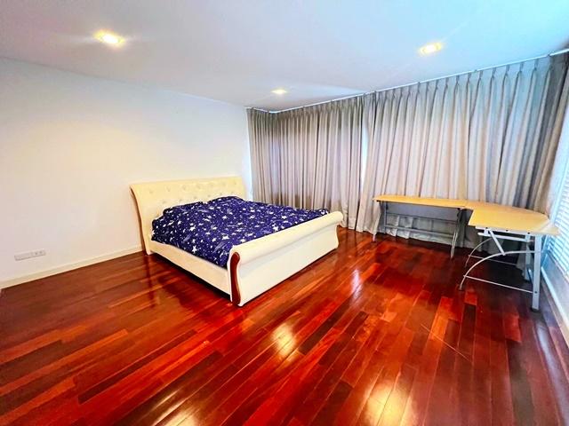 สมาคมชาวปักษ์ใต้ 1กม.ถ.ให้เช่าคฤหาสน์ 3 ชั้น 102ตร.วา.308 ตร.ม.MRT หลักสอง 4.5 กม ติดถนนใหญ่ 3นอน 4น้ำ 3