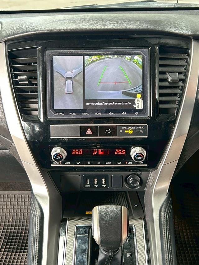 ขายรถ Mitsubishi pajero Sport 2.4 ปี 2022 สีขาว เกียร์ออโต้ 12