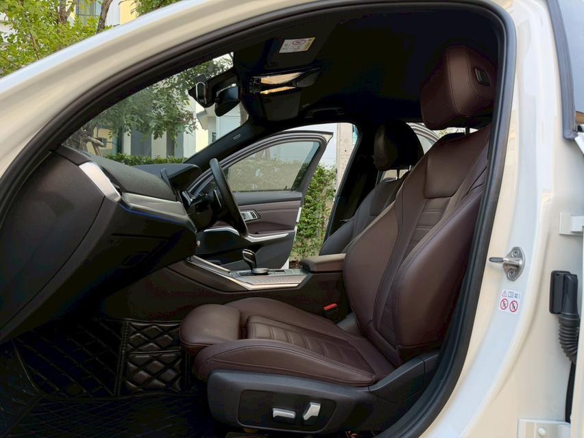 BMW 320D M SPORT ปี 21 จด22 G20 สีขาว รูปที่ 12