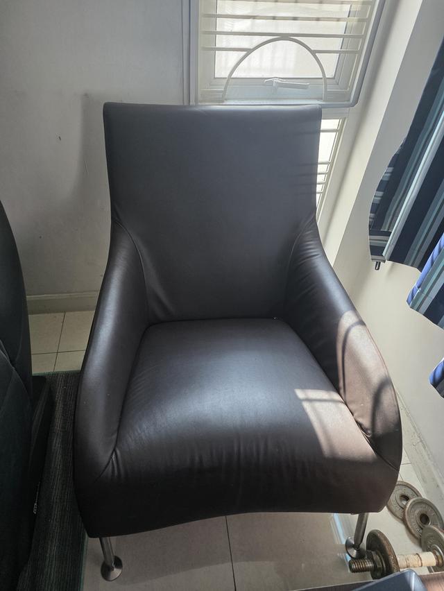 โซฟา ชิ้นเเดียว สีน้ำตาล ขนาดใหญ่