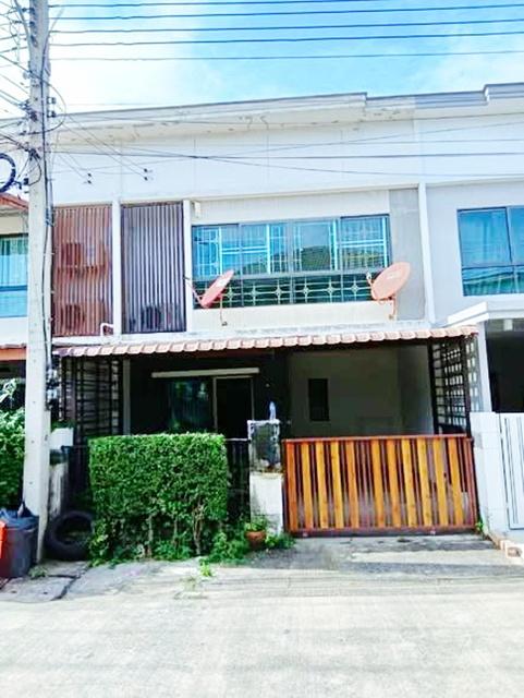 ให้เช่าทาวน์เฮาส์ 2 ชั้น ฟังก์ชัน 3 นอน 2 น้ำทำเลบรมราชชนนี สาย 5 เซ็นทรัล ศาลายา 600 ม. 1