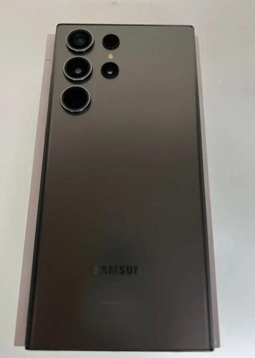 Samsung S23 Ultra พร้อมใช้งาน