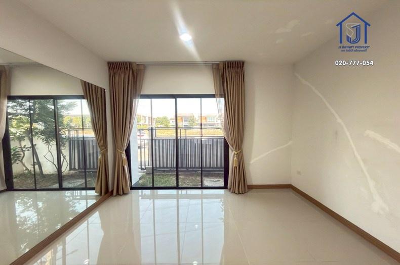 ขายบ้านเดี่ยว 2 ชั้น หมู่บ้านดิ เอ็มเบรส จตุโชติ รามอินทรา ถนนไทยรามัญ ใกล้ทางด่วน,รถไฟฟ้า 4