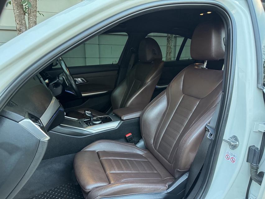 รหัสรถ AVA465 ☃️  BMW 320d Msport Top สุด ปี 2022 รูปที่ 10