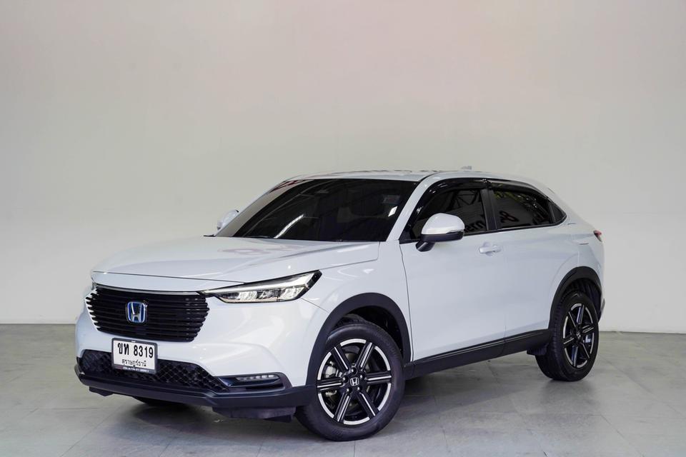 HONDA HR-V 1.5 E e:HEV AT (ปี 2024)ทะเบียน: ขท 8319 (สุราษฎร์ธานี) สี: ขาวเครื่องยนต์: เบนซิน + ไฟฟ้า 1500ccเลขไมล์ปัจจุบัน: 52,xxx กม.