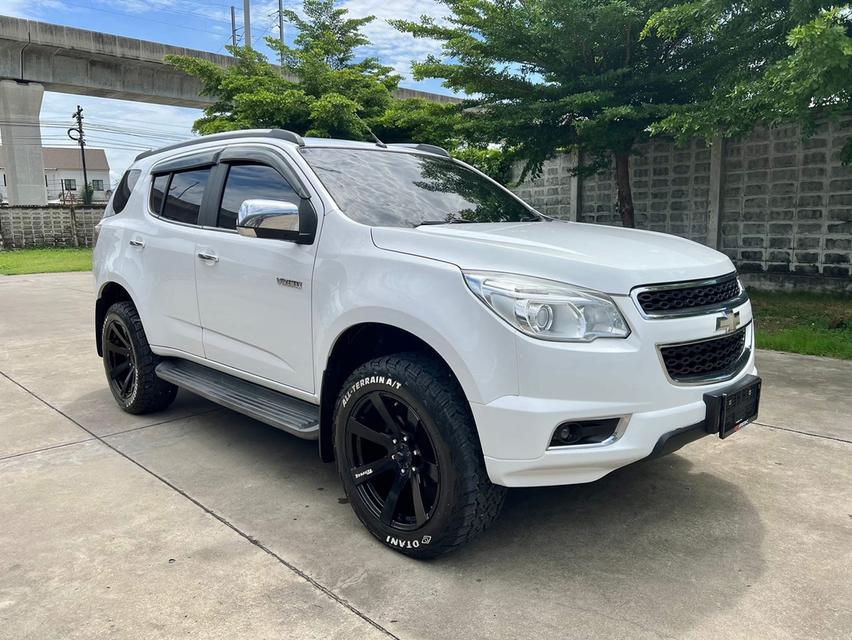 Chevrolet Trailblazer 2.8 LTZ ปี 2015 สีขาวเดิมๆ 2