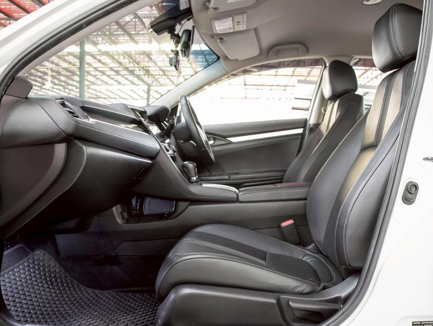 HONDA CIVIC FC 1.8 EL i-VTEC ปี2020 10