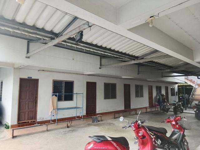 ขายหอพักนาป่าชลบุรี ขายหอพัก2ชั้น 20ห้อง เนื้อที่ 158 ตารางวา ค่าเช่าห้องละ 2,500 บาท 2