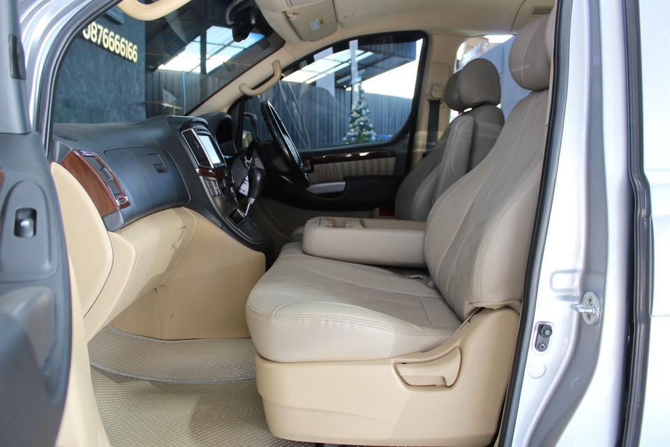 รหัสรถ JRS5060 Hyundai Grand Starex 2016 สีเทา 9