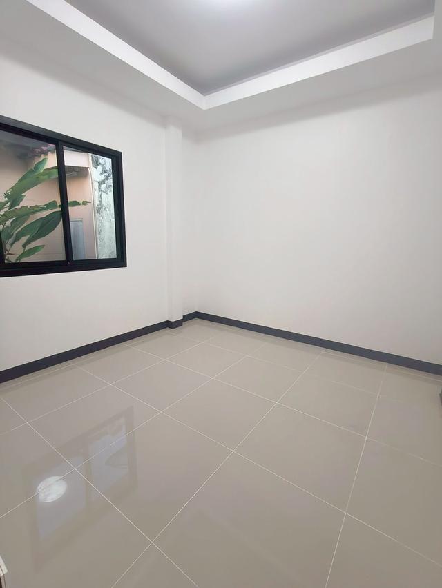 บ้านเดี่ยว มีนบุรี สุวินทวงศ์ หนองจอก  มบ. วัฒนา ขนส่งเขตพื้นที่4 นัดชมบ้าน 085-318-6868คุณวา​ 18