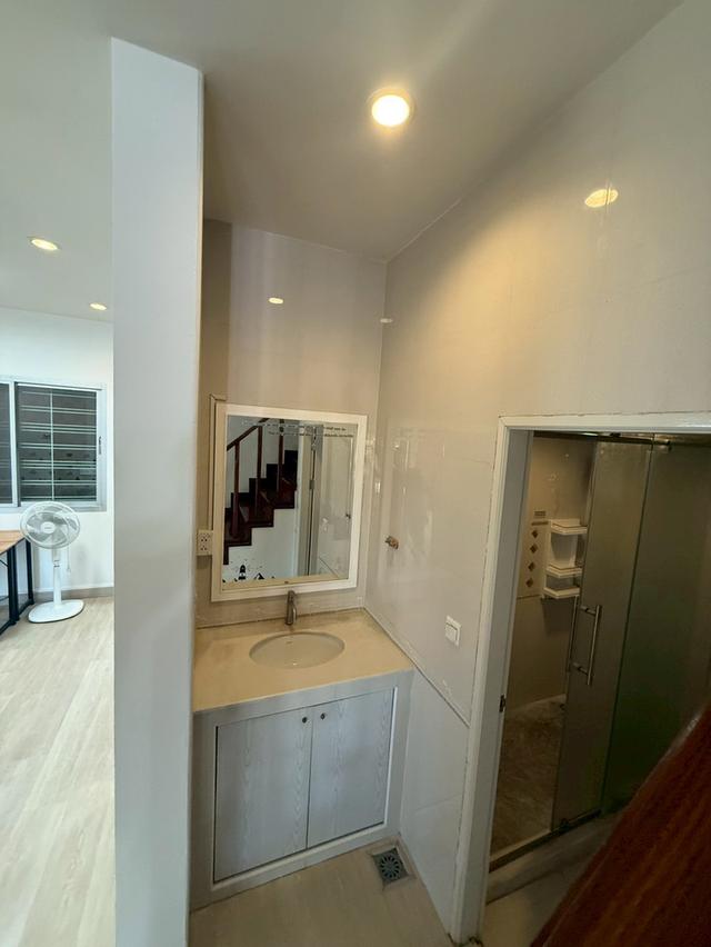 ขายทาวน์เฮาส์ หลังริม พื้นที่ 36 ตร.วา 6