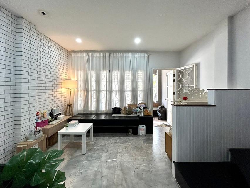 ขายทาวน์โฮม 3 ชั้น | บ้านรรินธร บางกรวย-พระราม 5 ใกล้โลตัส นครอินทร์ 9