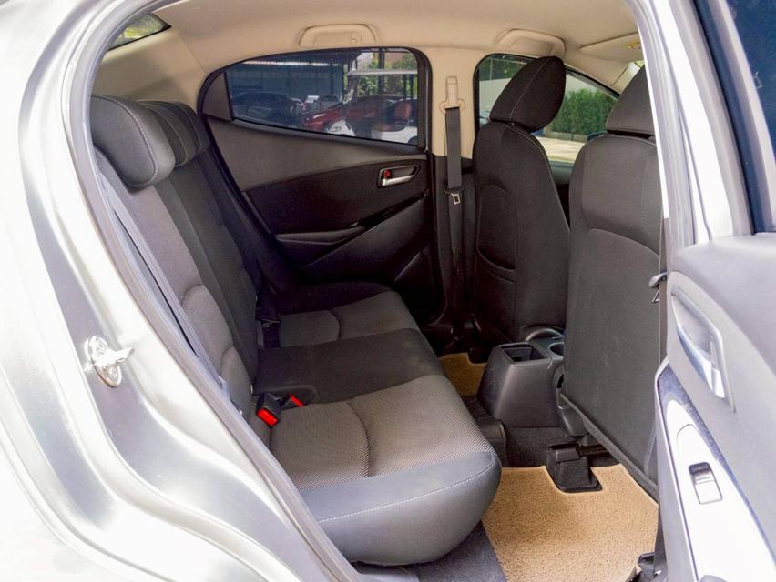 Mazda 2 1.3 High connect ปี 2018 14