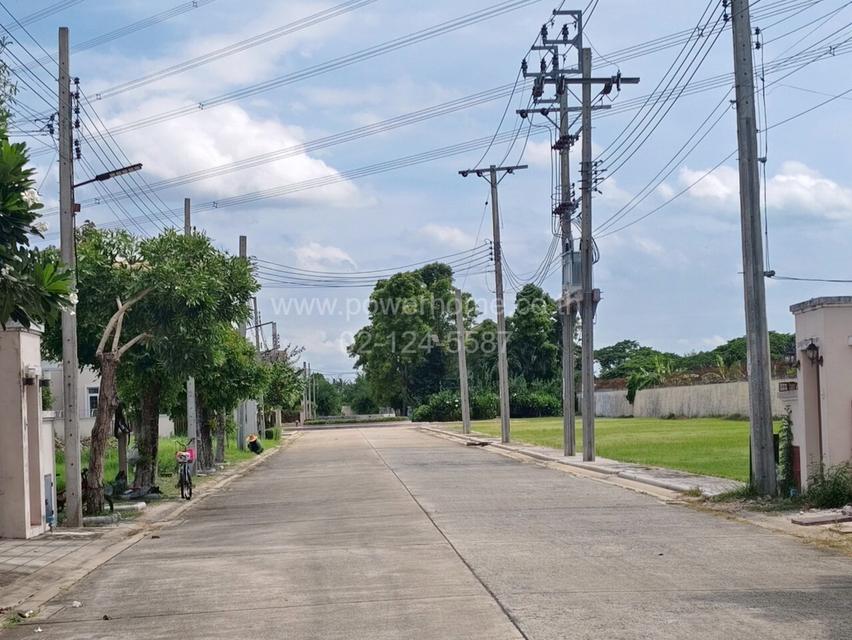 ที่ดินเปล่า บ้านวรลักษณ์ ถนนตลิ่งชัน-สุพรรณบุรี ต.ไทรน้อย อ.ไทรน้อย จ.นนทบุรี  4