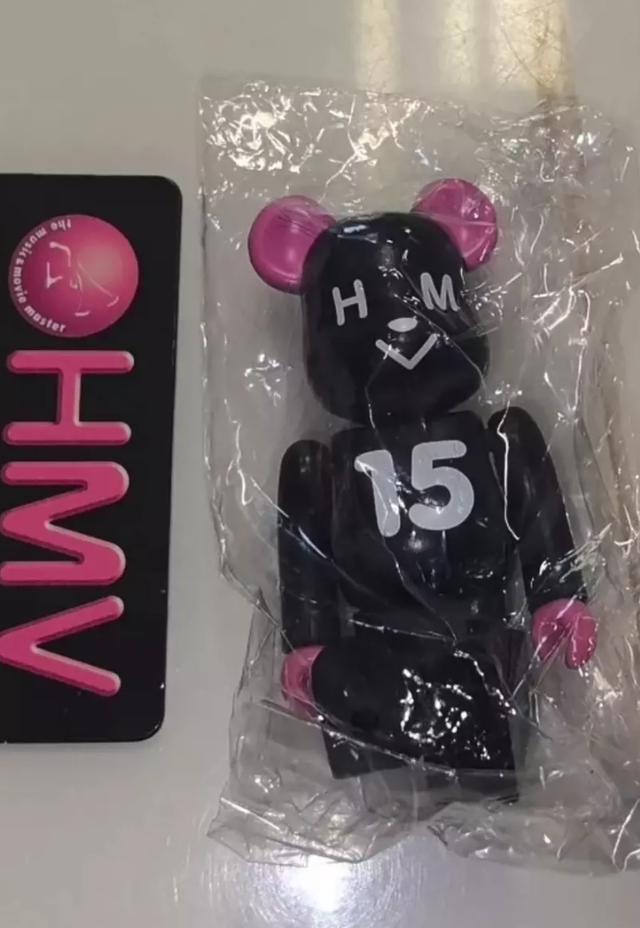 Bearbrick Series 10 SUPER Secret HMV Black 100%  2