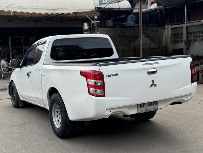 MITSUBISHI TRITON 2.5 GLX MEGA CAB 16