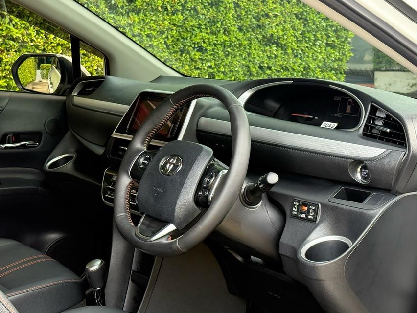 2022 TOYOTA SIENTA 1.5 V รถสภาพป้ายแดง วิ่งน้อยเพียง 50,000 กม ประวัติศูนย์ครบ รถไม่เคยมีอุบัติเหตุครับ 10