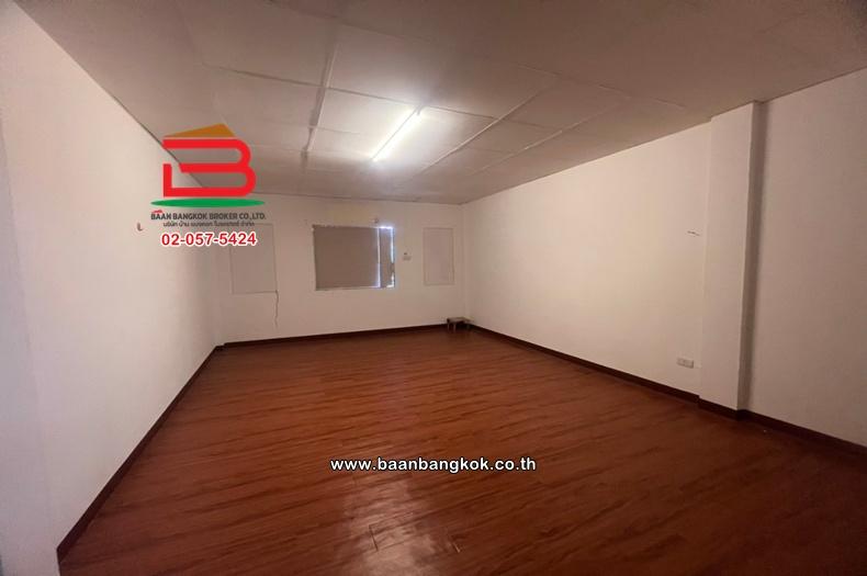 อาคารพาณิชย์ เนื้อที่ 16 ตร.ว. หมู่บ้าน เค.ซี.1 (ซอยหทัยราษฏร์ 39) ถนนหทัยราษฎร์ แขวงสามวาตะวันตก เขตคลองสามวา 9