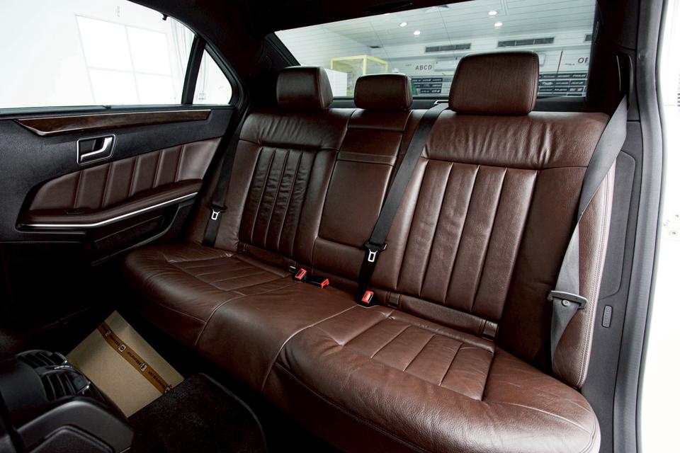 BENZ E-CLASS E300 BLUETEC HYBRID 2014E-Class W212 โฉม LCI หรู คลาสสิก ประหยัด รูปที่ 16