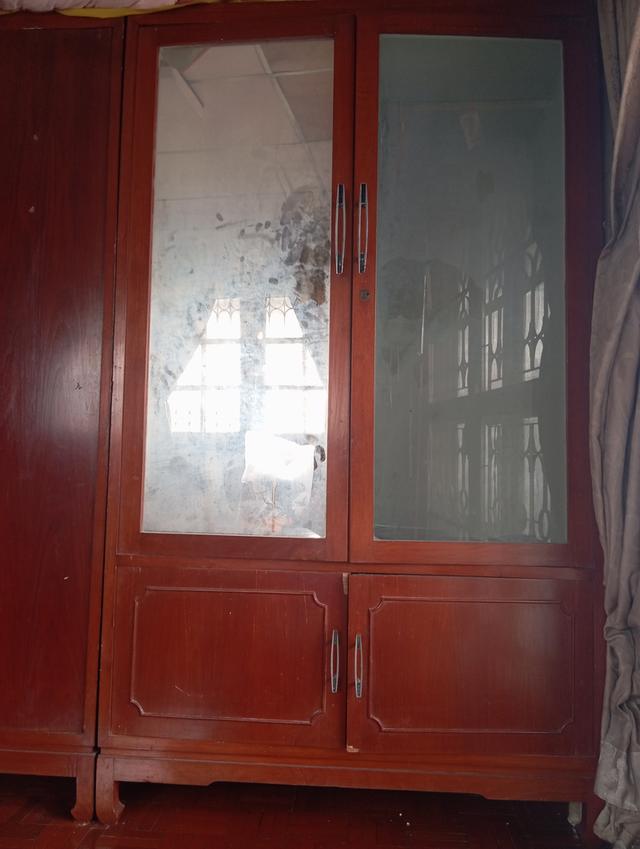 โต๊ะเหล็ก ตู้เสื้อผ้า รูปย่อยที่ 4