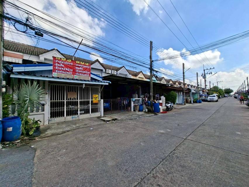 ขายบ้าน 2 ชั้น หมู่บ้านรุ่งเรืองเฮ้าส์1 คลอง4 ลาดสวาย 2