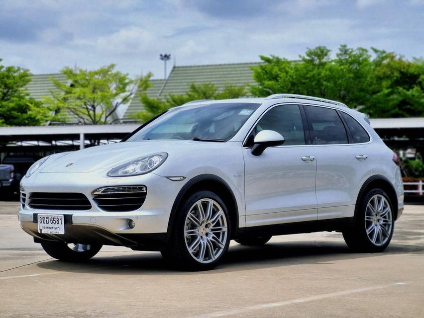 Porsche Cayenne S Hybrid ปี 2012 ไมล์ 13x,xxx กม.