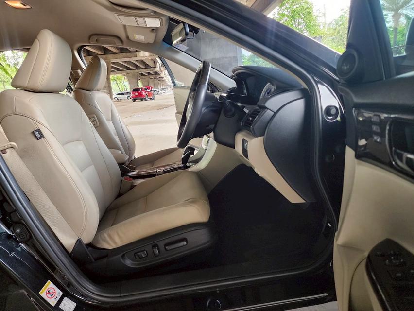 ขายรถ Honda Accord 2.0EL ปี 2015 สีดำ เกียร์ออโต้ 9