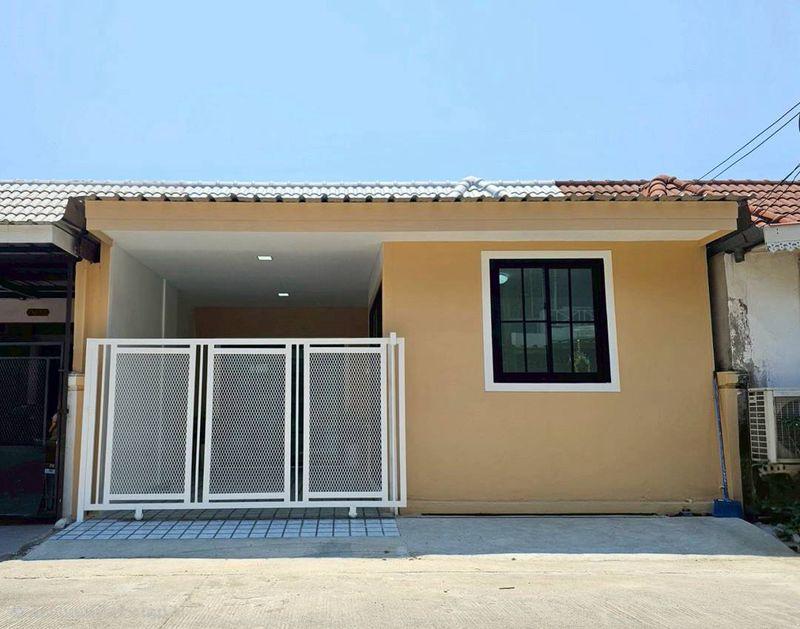 หมู่บ้านบัวทอง4  (คุณาภัทร) บางบัวทองทาวน์เฮ้าส์ชั้นเดียว ตกแต่งใหม่พร้อมอยู่บ้านสวย พร้อมเข้าอยู่ 1