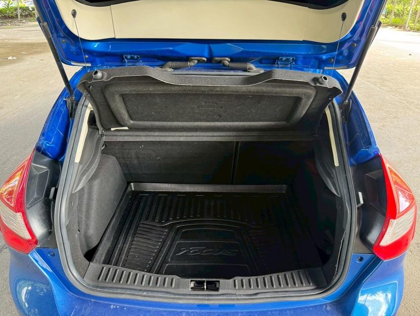 Ford Focus 1.6 Trend Hatchback AT ปี 2013 17