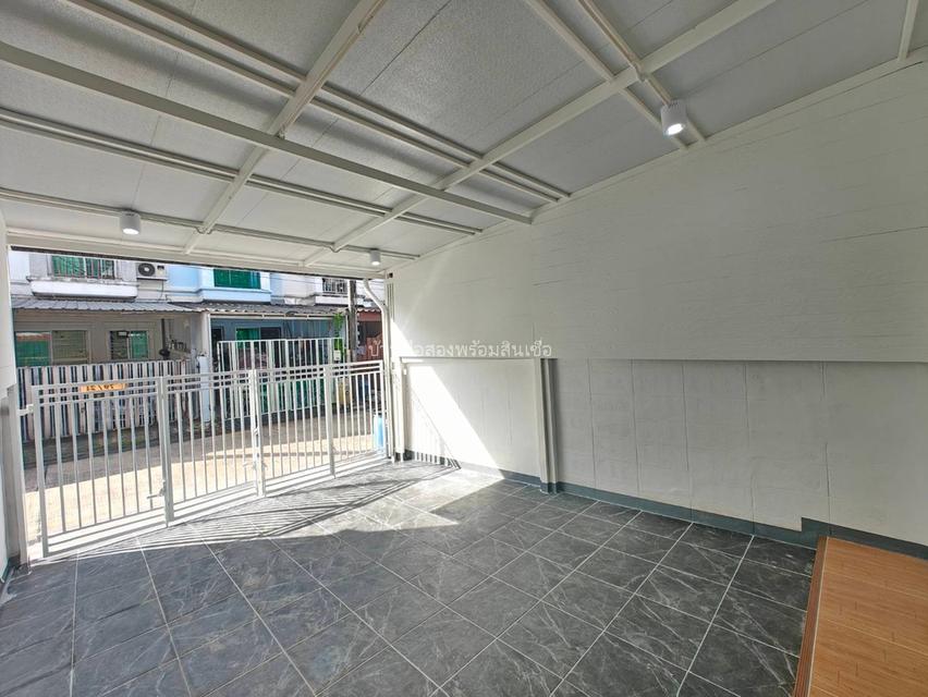 หมู่บ้านรินทิชา ซอยร่มเกล้า 6 3