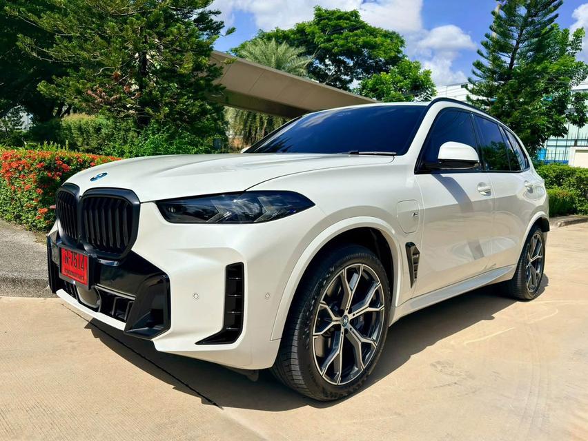 BMW X5 xDrive50e M-Sport 2025 สีขาว สภาพใหม่มาก 🔥ขายดาวน์เพียง 1.199 ล้าน