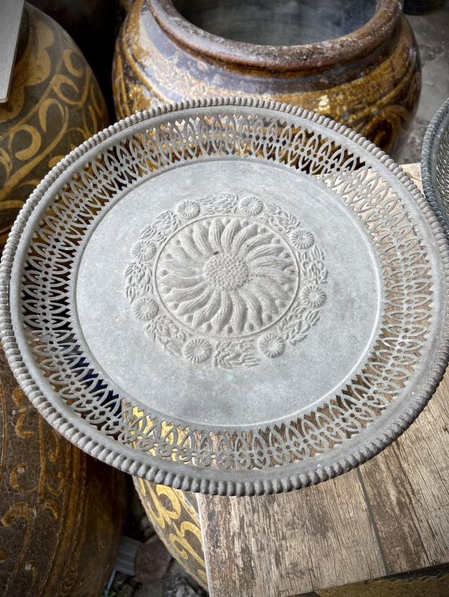 พานทองเหลืองโบราณ ลายดอกทานตะวัน พานโตกทองเหลืองโบราณ ขนาด12นิ้ว ลายฉลุ