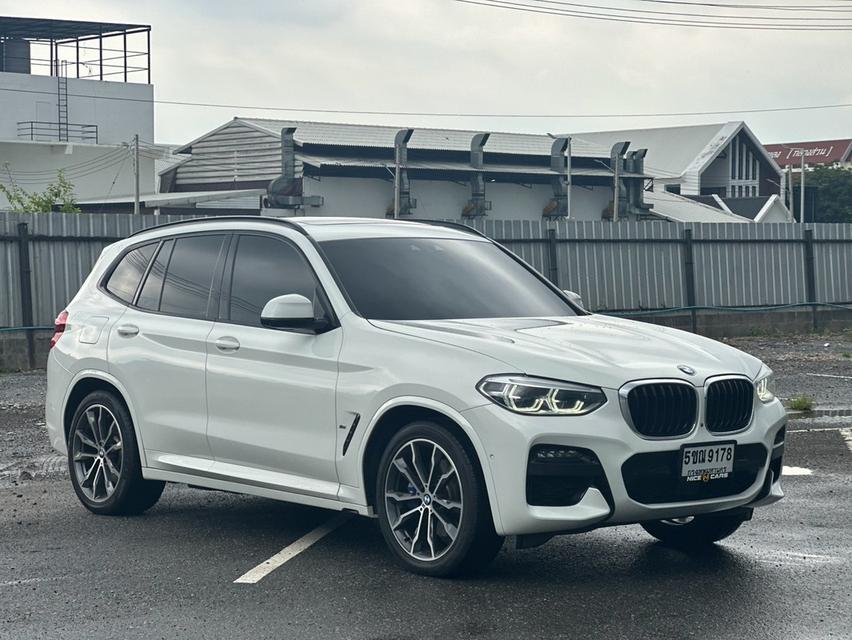 (แจ้งรหัสรถ NCT195) .BMW X3 xdrive30e M Sport ขาว 2020 จด 2021