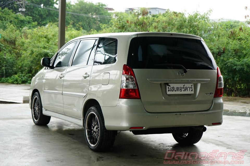 2012 TOYOTA INNOVA 2.0 G OPTION