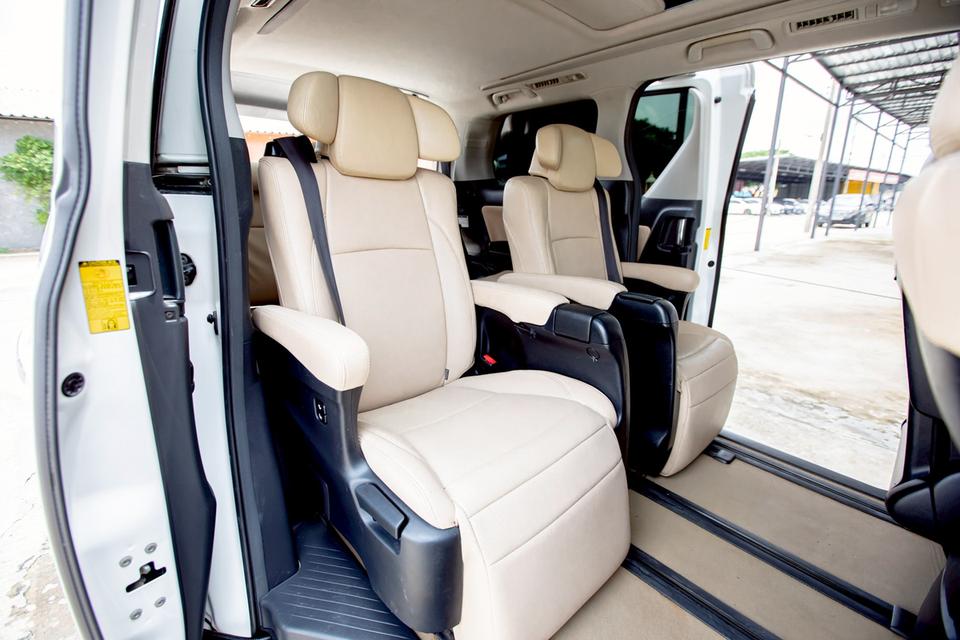 Toyota Vellfire 2.4ZG ปี14 14