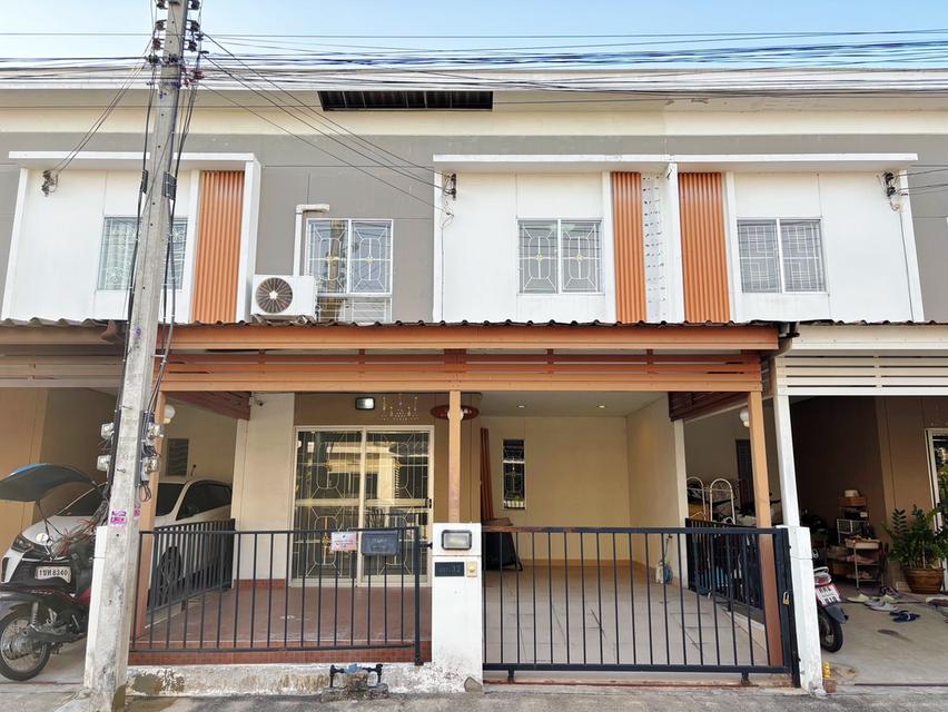 บ้านทาวน์เฮ้าส์ 4