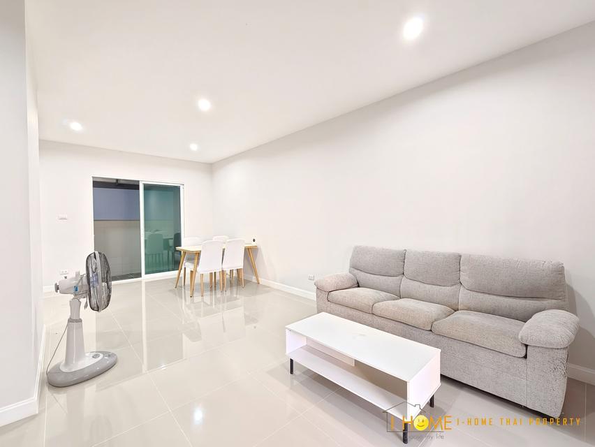 ทาวน์โฮม 2 ชั้น ราคาถูกที่สุด! เพียง 1.9 ล้าน จอดรถได้ 2 คัน ใกล้ ม.แม่โจ้ Best Value Townhome for Sale - 3 Beds 2 Baths, Near Maejo University 2