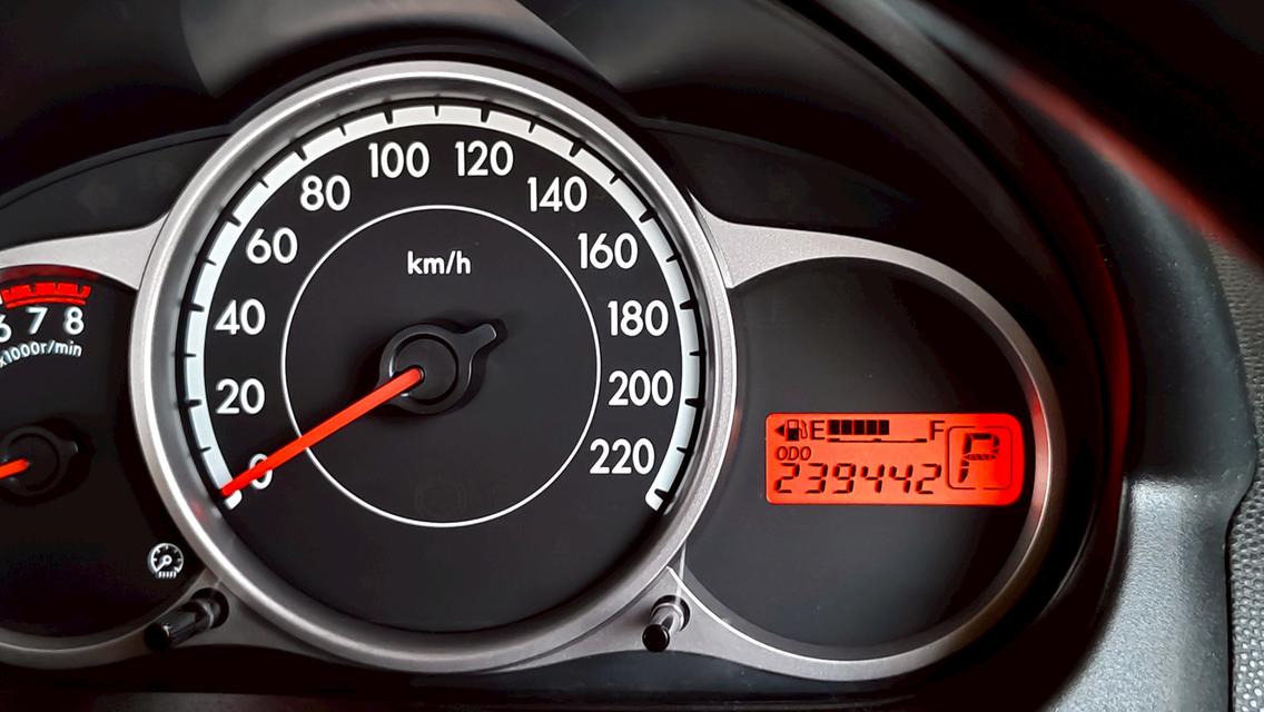 MAZDA 2 Hatchback 1.5E 2012 จด 2013 14