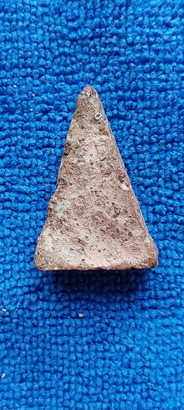 พระนางพญาพิมพ์เข่าตรง รูปที่ 9